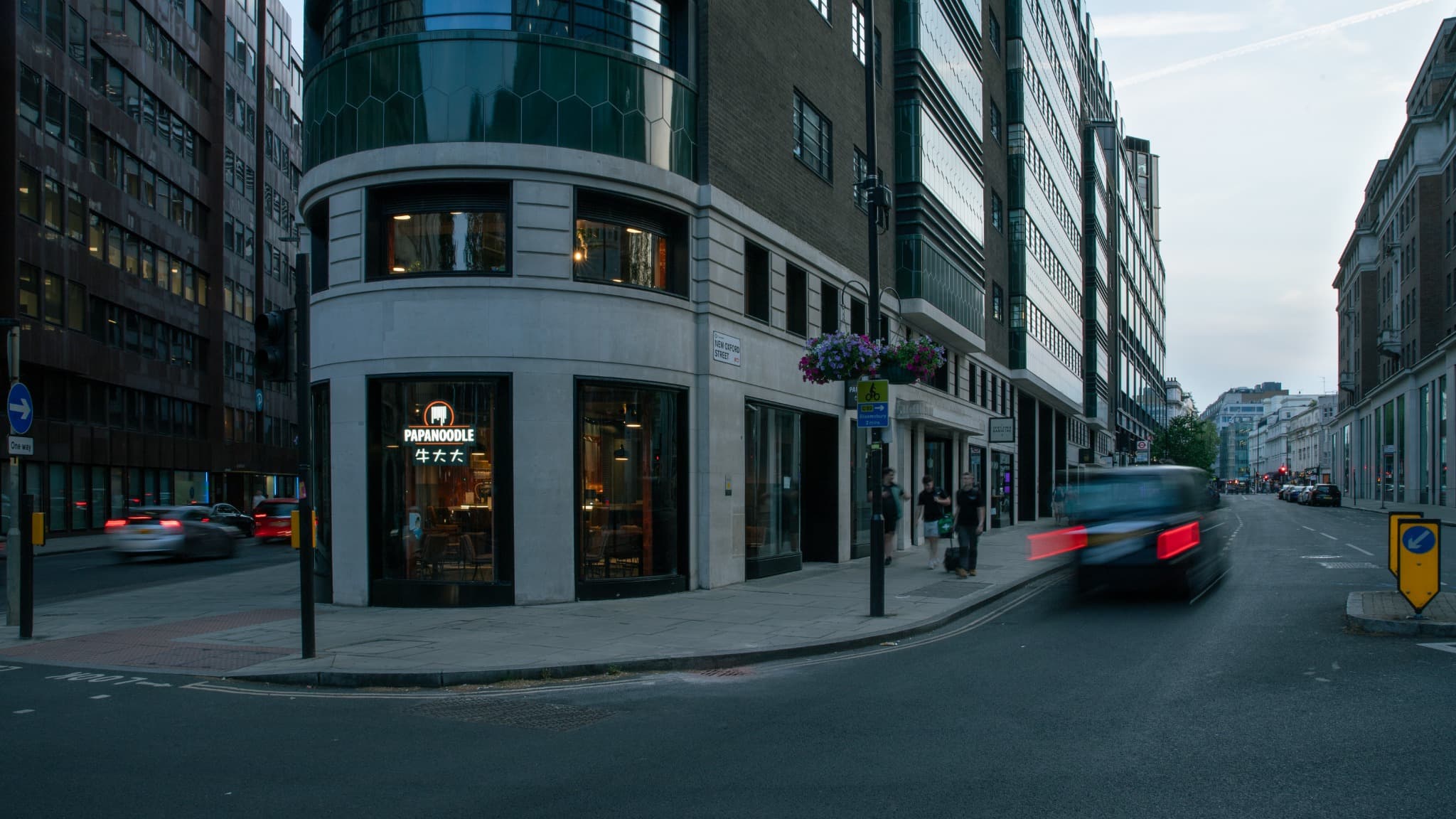 Papa Noodle on a central London street corner